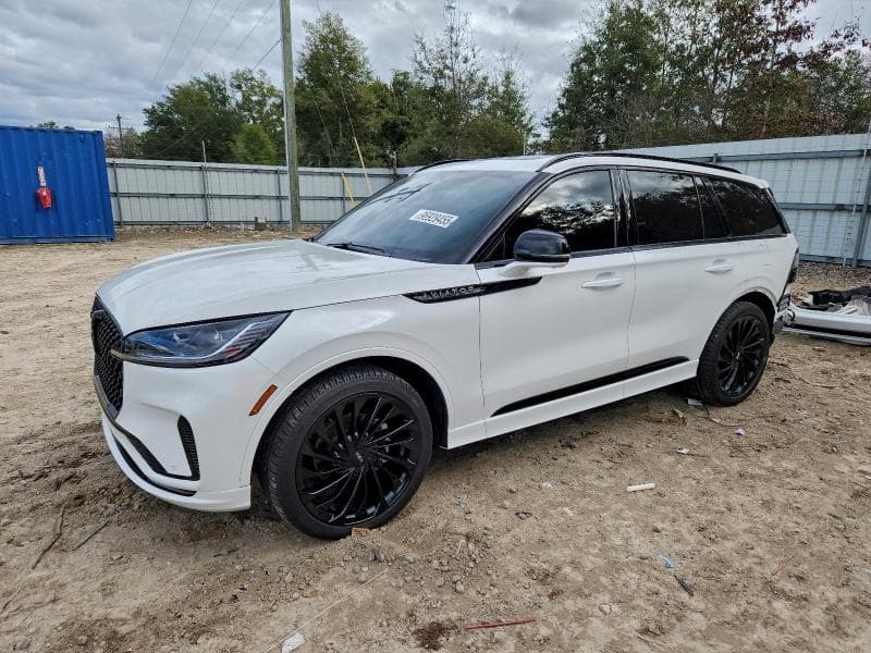 Lincoln Aviator Reserve 2025, фото автомобіля