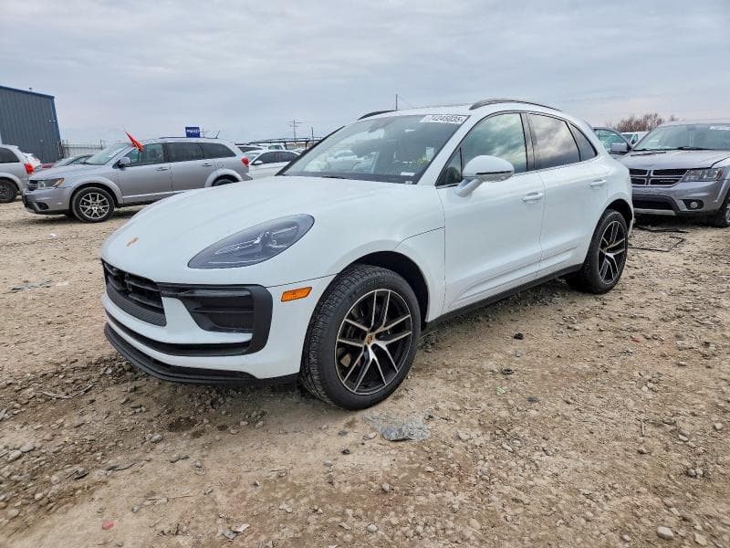 Porsche Macan Base 2025, фото автомобіля