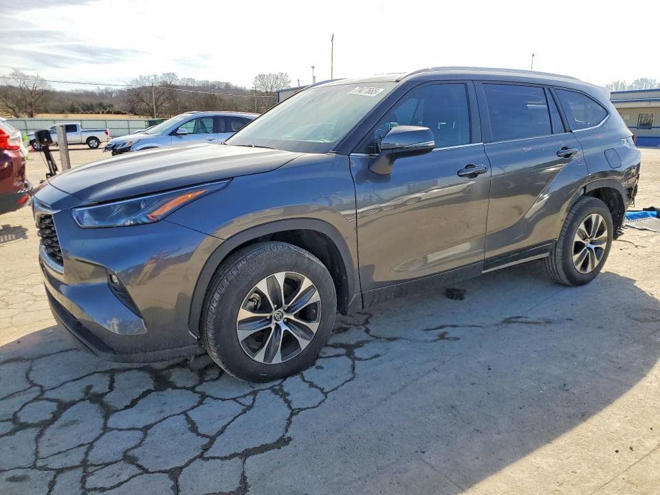 Toyota Highlander Hybrid XLE 2024, фото автомобіля